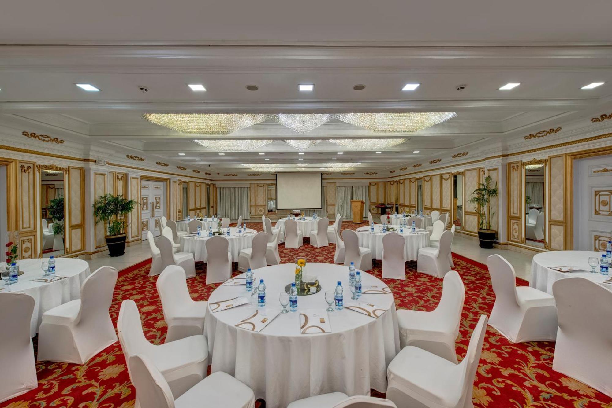 Pearl Continental Hotel, Bhurban Exterior photo